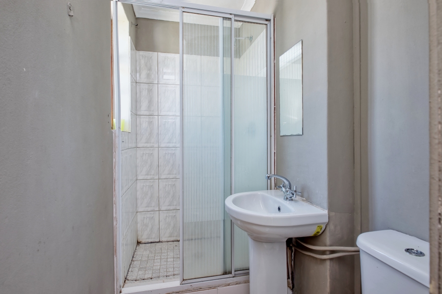 6 Bedroom Property for Sale in Summerstrand Eastern Cape